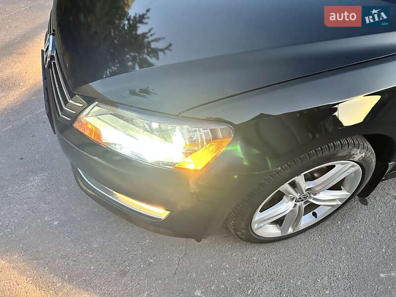 Седан Volkswagen Passat 2015 в Тернополе