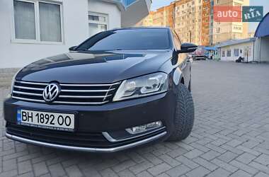 Универсал Volkswagen Passat 2012 в 