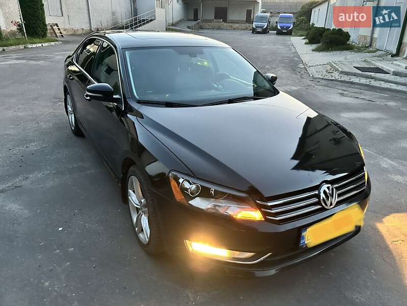 Седан Volkswagen Passat 2015 в Тернополе