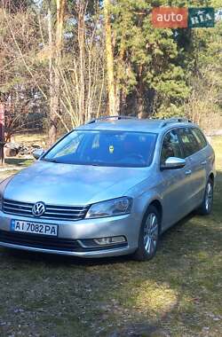 Универсал Volkswagen Passat 2011 в 