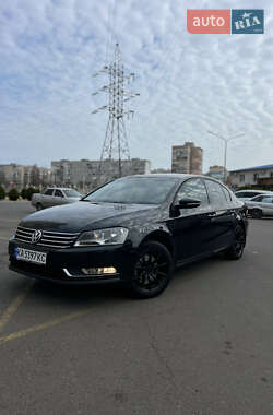 Седан Volkswagen Passat 2011 в 