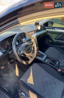 Универсал Volkswagen Passat 2015 в Николаеве