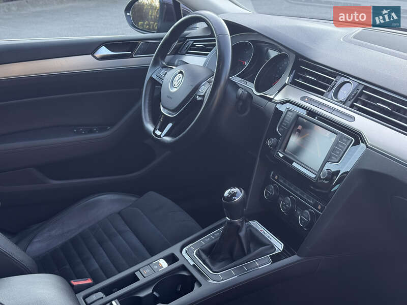 Універсал Volkswagen Passat 2016 в Тернополі
