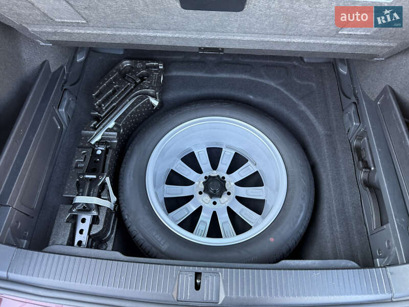 Універсал Volkswagen Passat 2016 в Тернополі