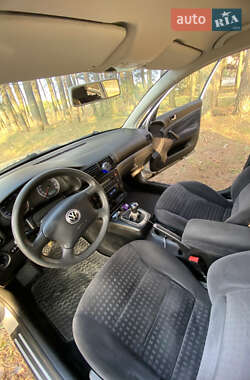 Универсал Volkswagen Passat 2002 в 