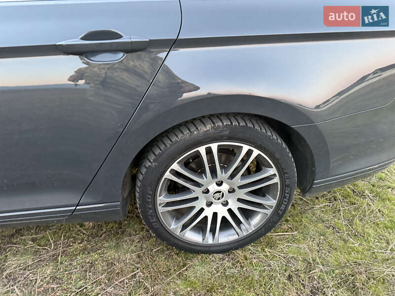 Универсал Volkswagen Passat 2015 в Хусте