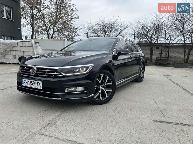 Универсал Volkswagen Passat 2015 в 