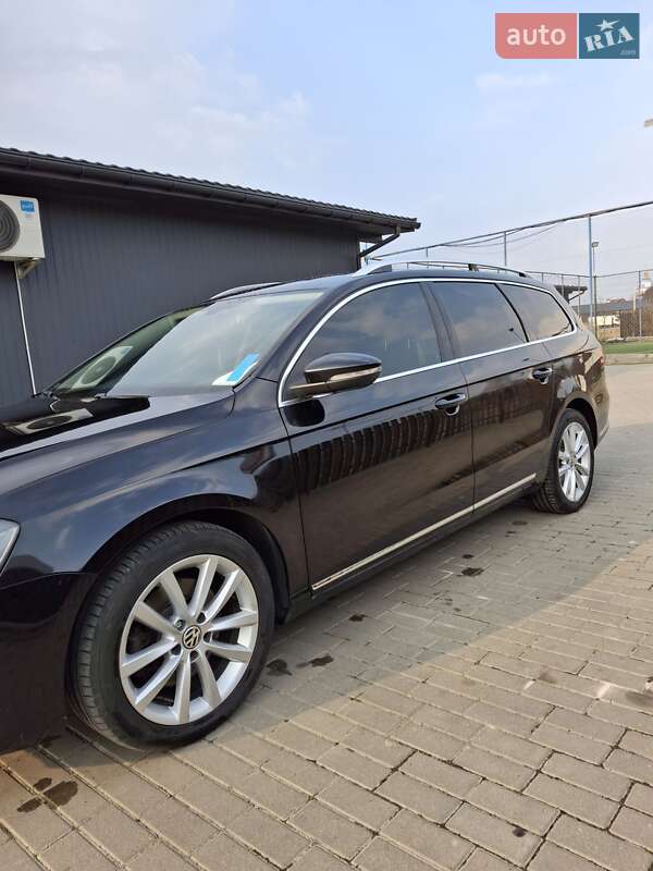 Универсал Volkswagen Passat 2011 в Львове