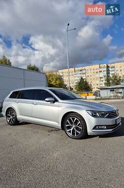 Універсал Volkswagen Passat 2015 в 