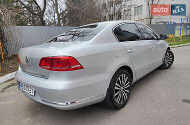 Седан Volkswagen Passat 2011 в 