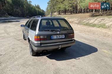 Універсал Volkswagen Passat 1993 в 