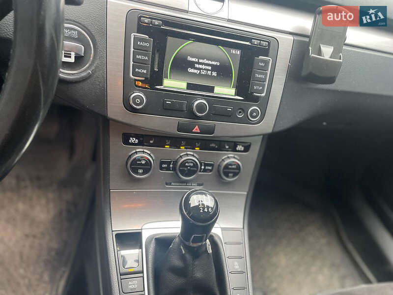 Універсал Volkswagen Passat 2013 в Луцьку