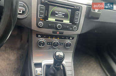 Универсал Volkswagen Passat 2013 в 