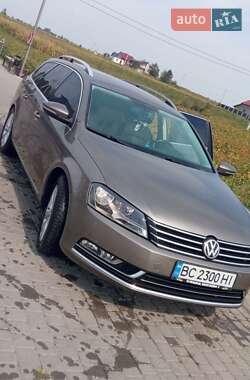 Универсал Volkswagen Passat 2011 в 