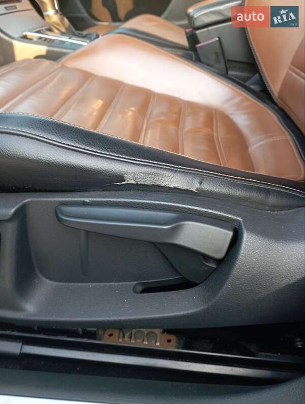 Универсал Volkswagen Passat 2011 в Львове