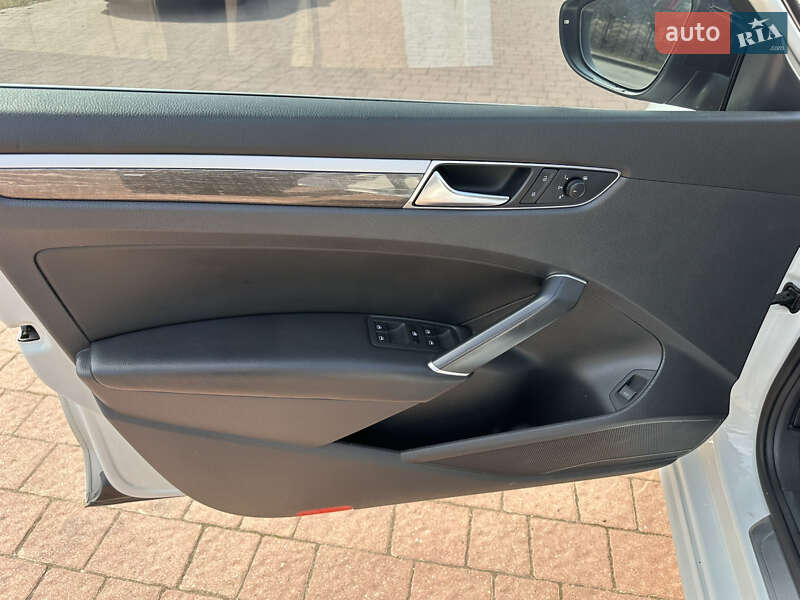 Седан Volkswagen Passat 2017 в Трускавце