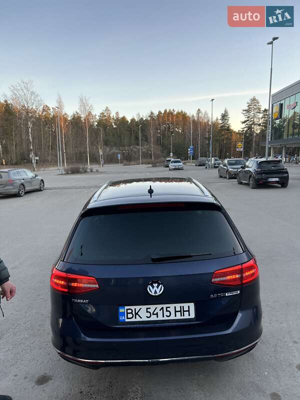 Универсал Volkswagen Passat 2015 в Вараше