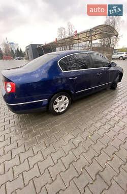 Седан Volkswagen Passat 2007 в Черновцах