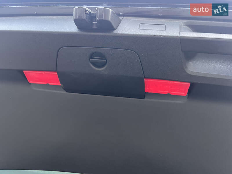 Универсал Volkswagen Passat 2015 в Хмельницком