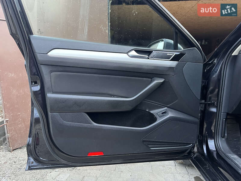 Универсал Volkswagen Passat 2015 в Хмельницком