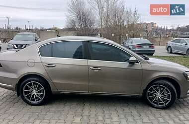 Седан Volkswagen Passat 2011 в 
