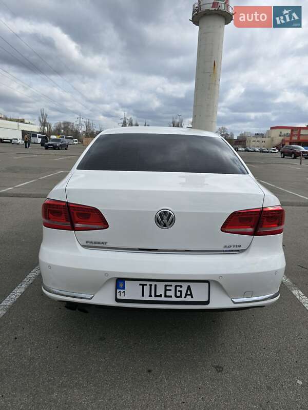 Седан Volkswagen Passat 2014 в Киеве