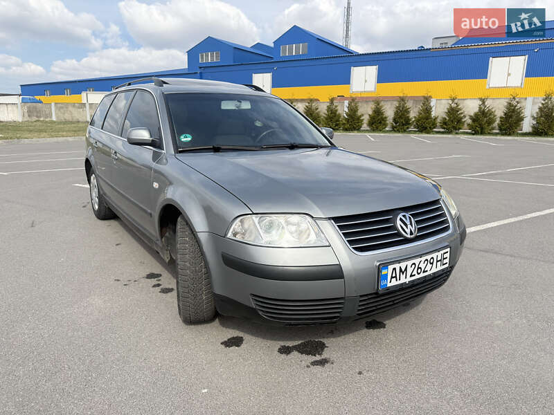 Универсал Volkswagen Passat 2002 в Хмельнике