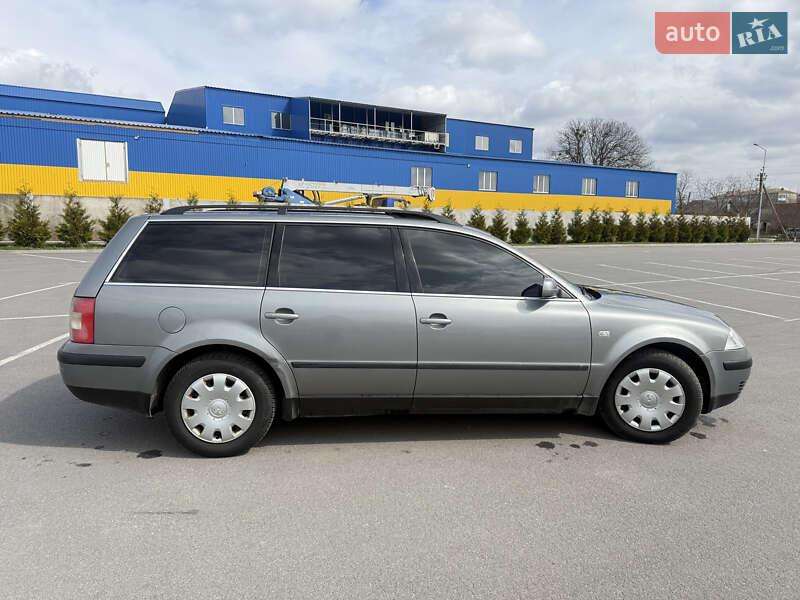 Универсал Volkswagen Passat 2002 в Хмельнике