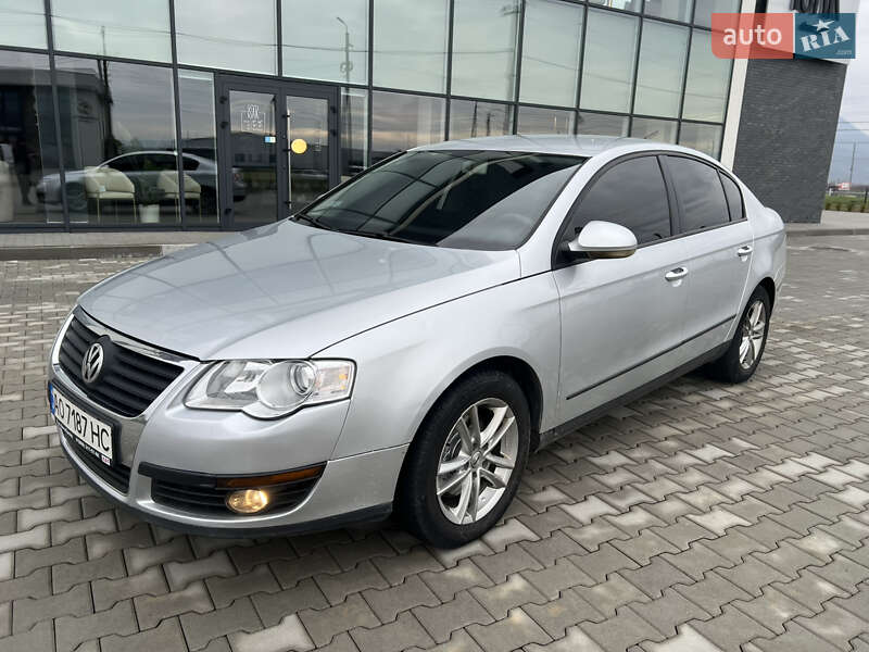 Седан Volkswagen Passat 2005 в 