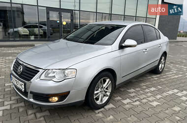 Седан Volkswagen Passat 2005 в 
