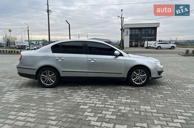 Седан Volkswagen Passat 2005 в 