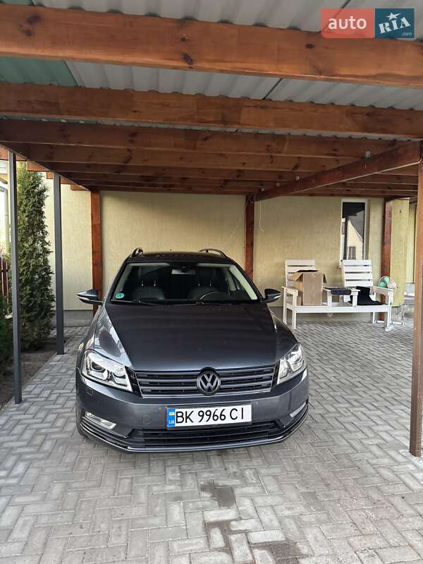 Универсал Volkswagen Passat 2013 в 