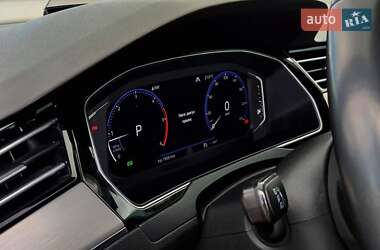 Седан Volkswagen Passat 2017 в Желтых Водах