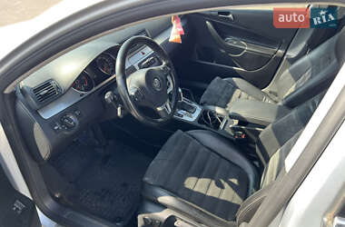 Седан Volkswagen Passat 2010 в 