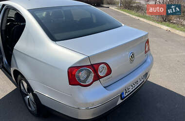 Седан Volkswagen Passat 2010 в 