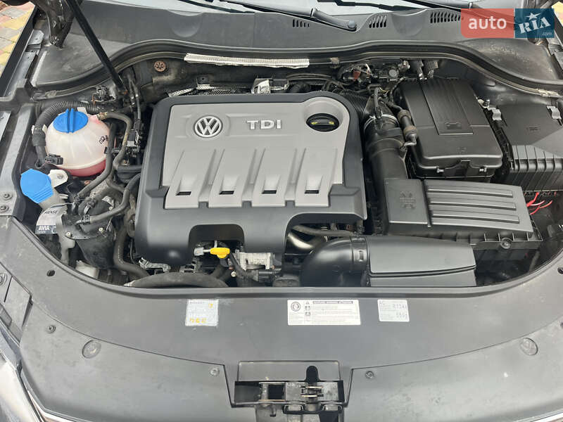 Универсал Volkswagen Passat 2014 в Ровно