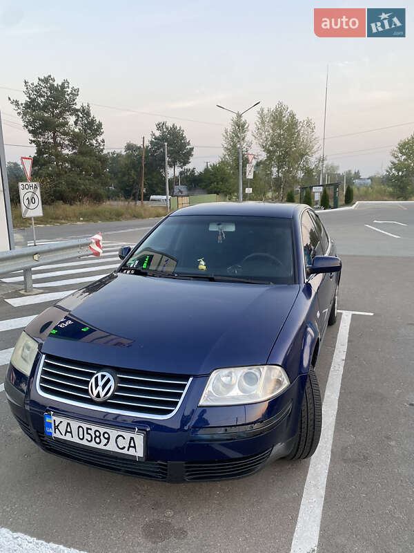 Седан Volkswagen Passat 2003 в 