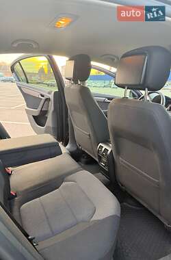 Седан Volkswagen Passat 2011 в 