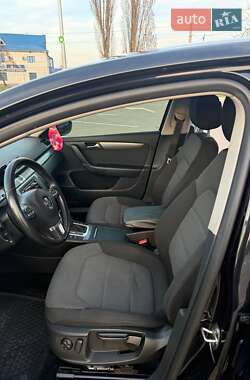 Седан Volkswagen Passat 2011 в 