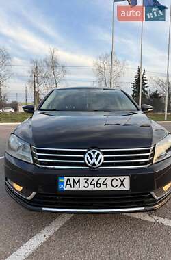 Седан Volkswagen Passat 2011 в 