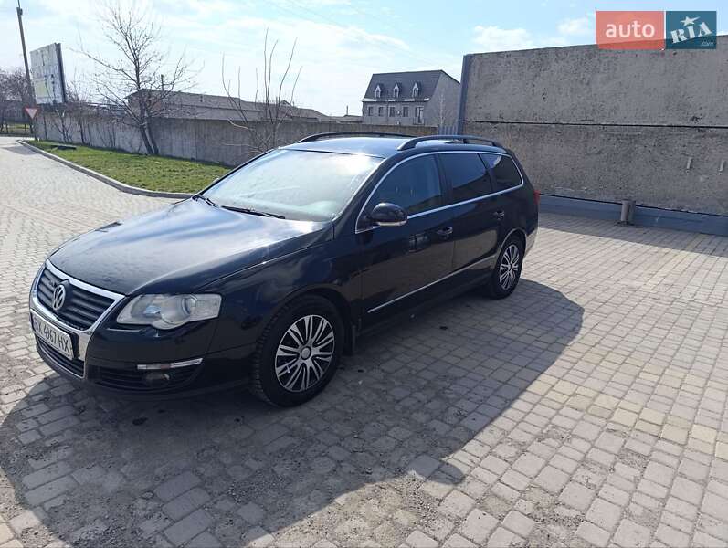 Универсал Volkswagen Passat 2006 в Теофиполе