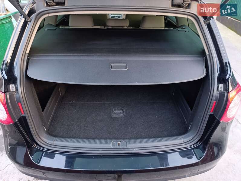 Универсал Volkswagen Passat 2006 в Теофиполе