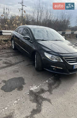Седан Volkswagen Passat 2010 в 