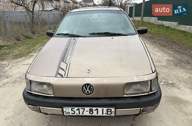 Седан Volkswagen Passat 1989 в 