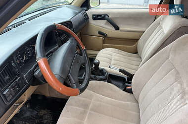 Седан Volkswagen Passat 1989 в 