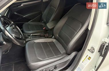 Седан Volkswagen Passat 2016 в 