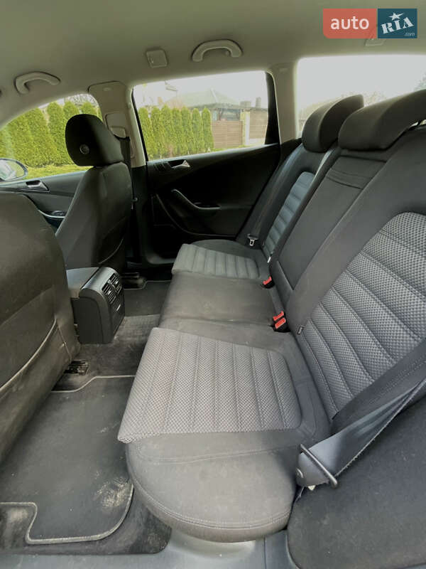 Универсал Volkswagen Passat 2009 в Тернополе