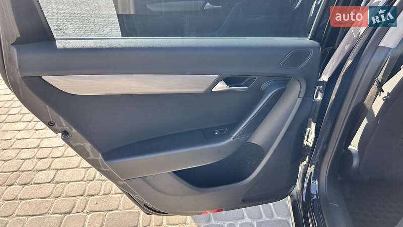 Универсал Volkswagen Passat 2013 в Киеве
