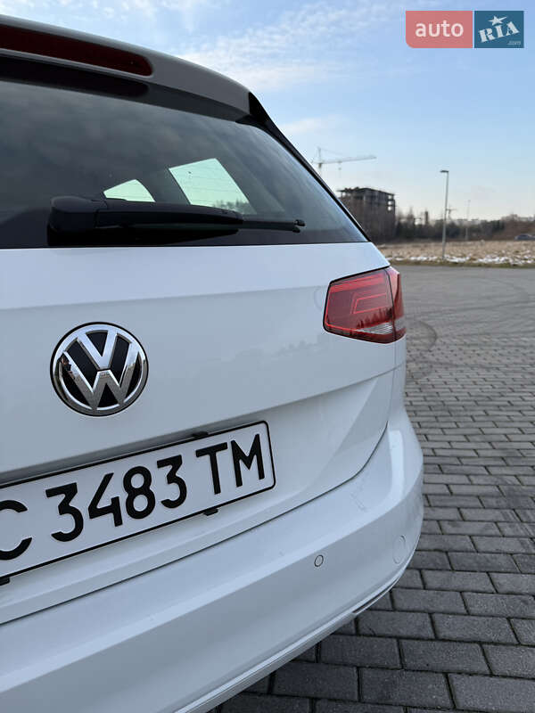 Универсал Volkswagen Passat 2018 в Львове