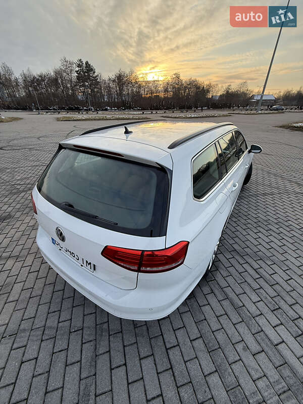 Универсал Volkswagen Passat 2018 в Львове